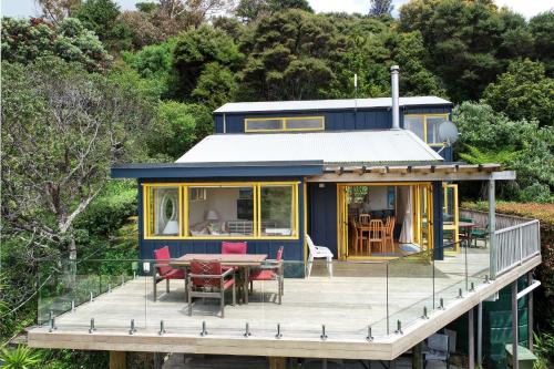 Island View - Stay Waiheke