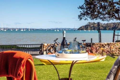 Seaside on Waiheke - Stay Waiheke