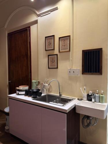 Nhà bếp/bếp nhỏ tại Looking homestay