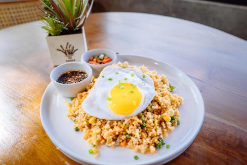 Jídlo v hotelu nebo okolí