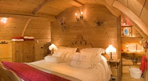 Hôtel Les Chalets de Philippe avec Jacuzzis Privatifs photo 10