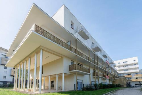 Imagen de la galería de Zenitude Quality Aparthotel Grenoble Sud, en Bresson