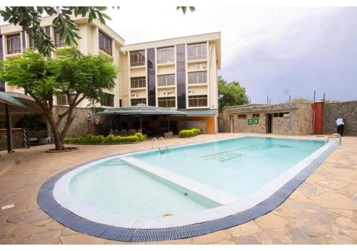 Hồ bơi trong/gần The Pinecone Hotel Kisumu