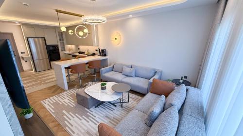 Letstay Corner Suites