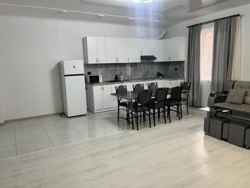 Una cocina o cocineta en Good Home