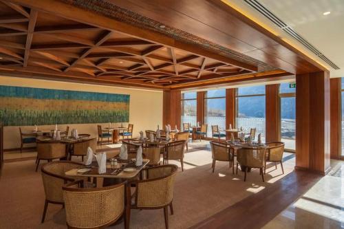 Restaurace v ubytování Sost Serena Hotel