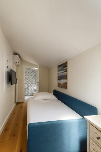 Florence Contemporary Escape