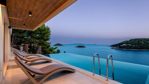 Villa Cristal Blue by Villas Guide