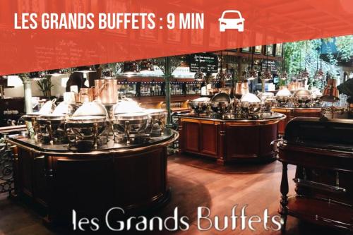 a store with drums on display in a store at Gîte Studio Les Cigales piscine & WIFI in Narbonne