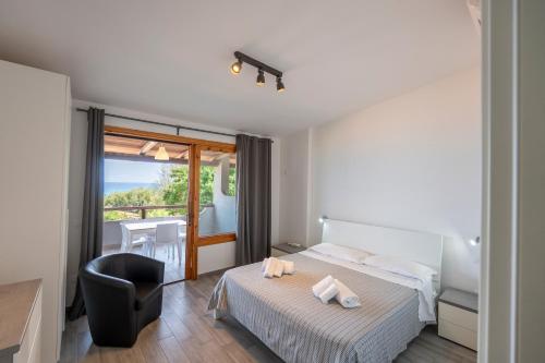 Cala Petrosa Resort
