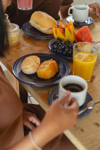 Φαγητό σε αυτό το πανδοχείο ή κάπου εκεί κοντά