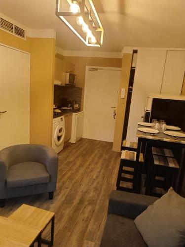 T2 Antibes - confort et cosy - piscine photo 9