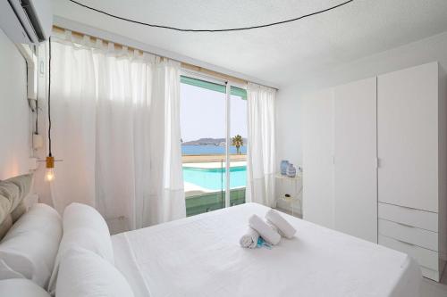 Charming 1 BR apartment with Seaview and Pool