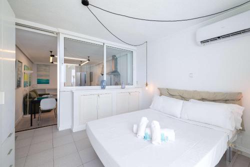 Charming 1 BR apartment with Seaview and Pool