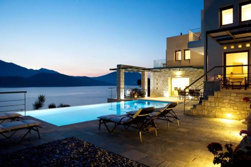 Villa Saffron