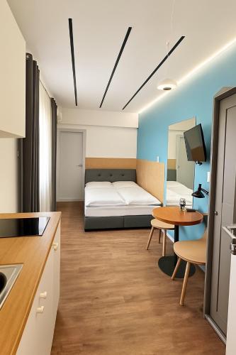 Modern Studio 7 private Kitchenette and Bathroom