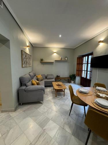 Makao Alameda 2 BR Apartment