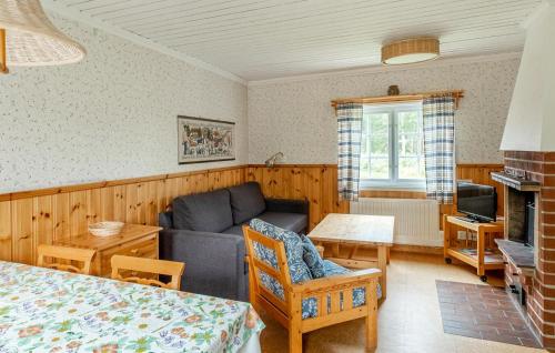 Χώρος καθιστικού στο Awesome Home In Ekshärad With Wifi