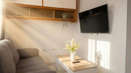 NEW! Romantic Nest 5 min to Cathedral
