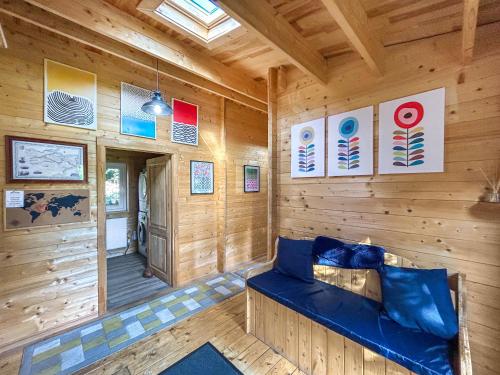 Et opholdsområde på The Cabin