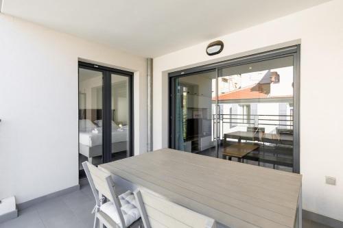 L'AZUERA Cannes center 2P Design 4 Pers Secure Parking 5 mins Croisette