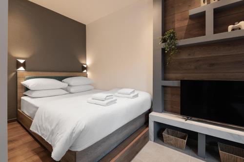 F & B Collection - Downtown Flat for 3