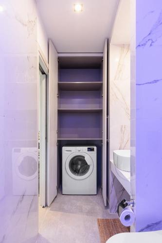 F & B Collection - Downtown Flat for 3