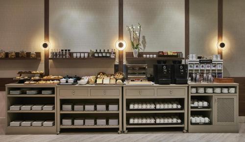 Jídlo v hotelu nebo okolí