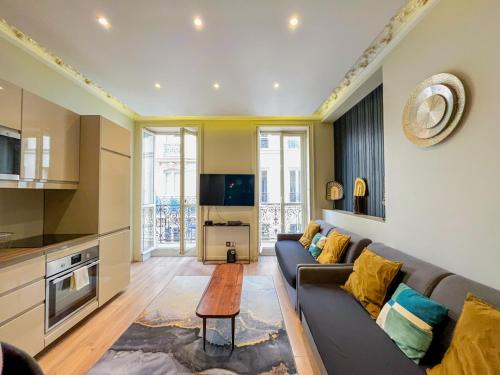 Urban Flat 61 - Pretty 3 Bedrooms in Center of Paris