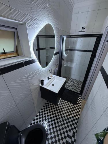 Ένα μπάνιο στο Es La Vida