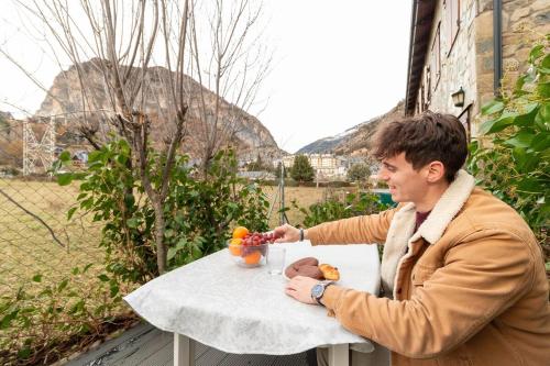 Drinks på Casa Escarrilla - Games Room - Ski - Views - Parking - Wifi