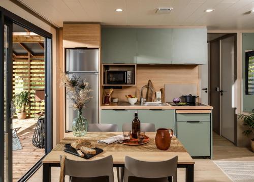 Køkken eller tekøkken på Le Clos Du Pin