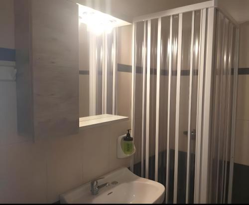 Ένα μπάνιο στο Meltemi Syros