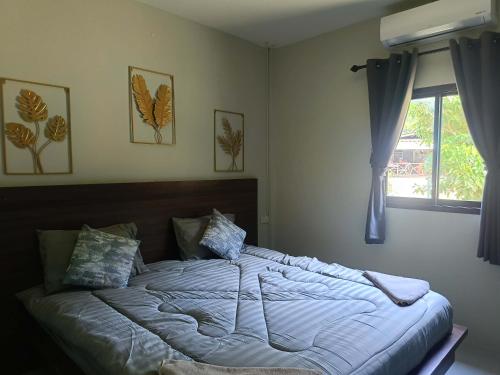 Φωτογραφία από το άλμπουμ του Baan Lanta Maikaew Guesthouse σε Ko Klang