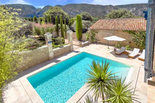 La Bellezza Symphonie Authentic house for rent in Maubec