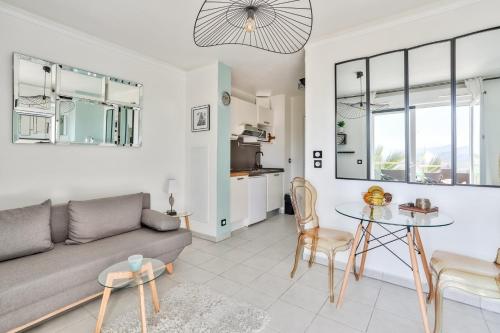 Heidi Braesch Apartment