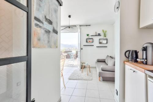 Heidi Braesch Apartment