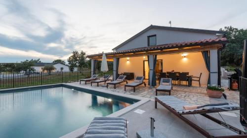 Modern villa Bibali Istra with pool in Buje