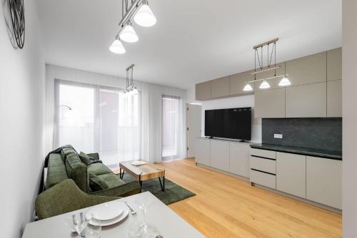 Brand New Modern Apartment - Workspace Balcony & Parking