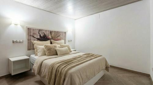 Huge & Sunny 2BR Duplex 10' Setas