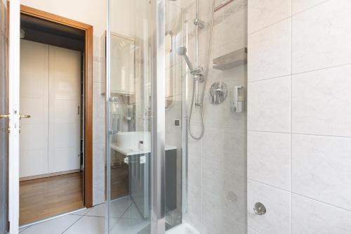 GuestHost - Cozy Apartment in Dergano Milan