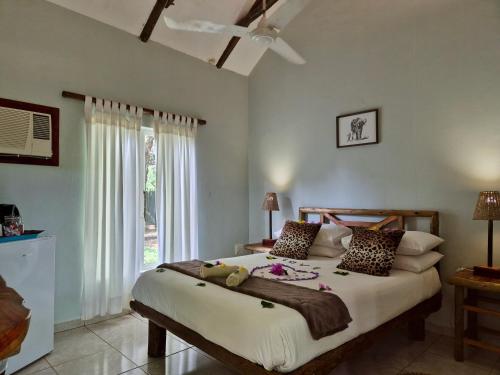 Ένα ή περισσότερα κρεβάτια σε δωμάτιο στο Buffalo Thorn Bed & Breakfast