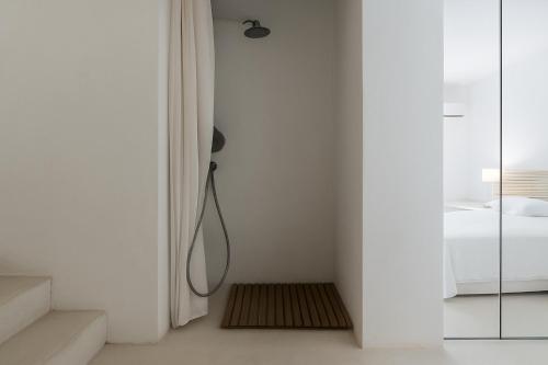 Casa Milano - Rooms and Apartments - Modernist Marvel