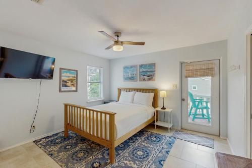 Postel nebo postele na pokoji v ubytování Lantana Bay Escape