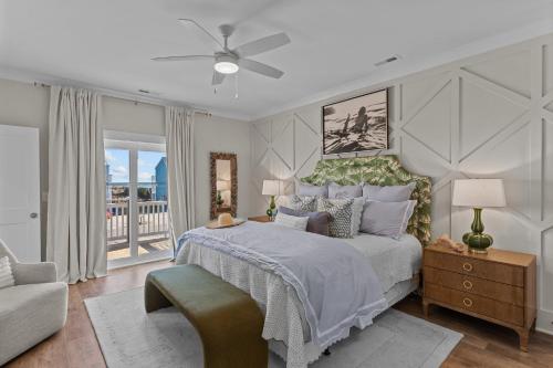 Ένα ή περισσότερα κρεβάτια σε δωμάτιο στο Dunewood by Sea Scape Properties