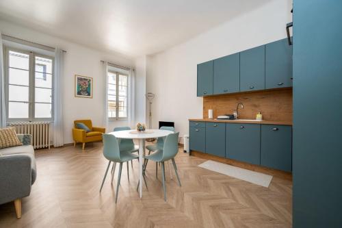 Spacious and Bright Near Train Station and Palais des Festivals - BENAKEY