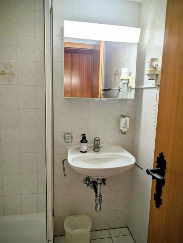 Gallery image of Centre Thermal 2 chambres studio EV210 in Arni Alp