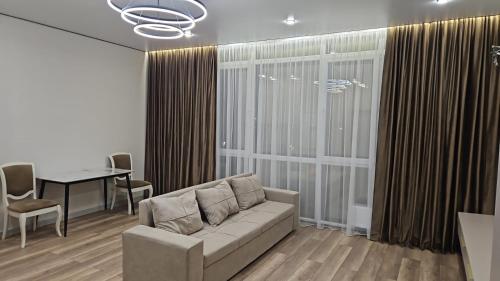 Een zitgedeelte bij Amal