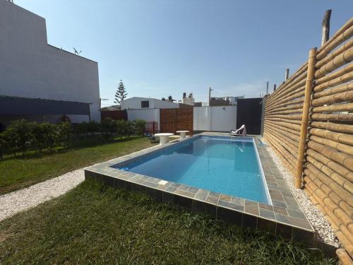 Swimmingpoolen hos eller tæt på Refugio del Lobo