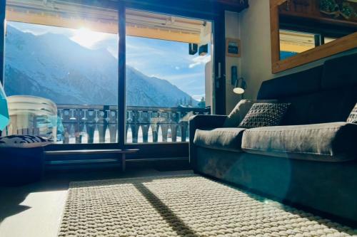 Small Family Apartment Mont Blanc View